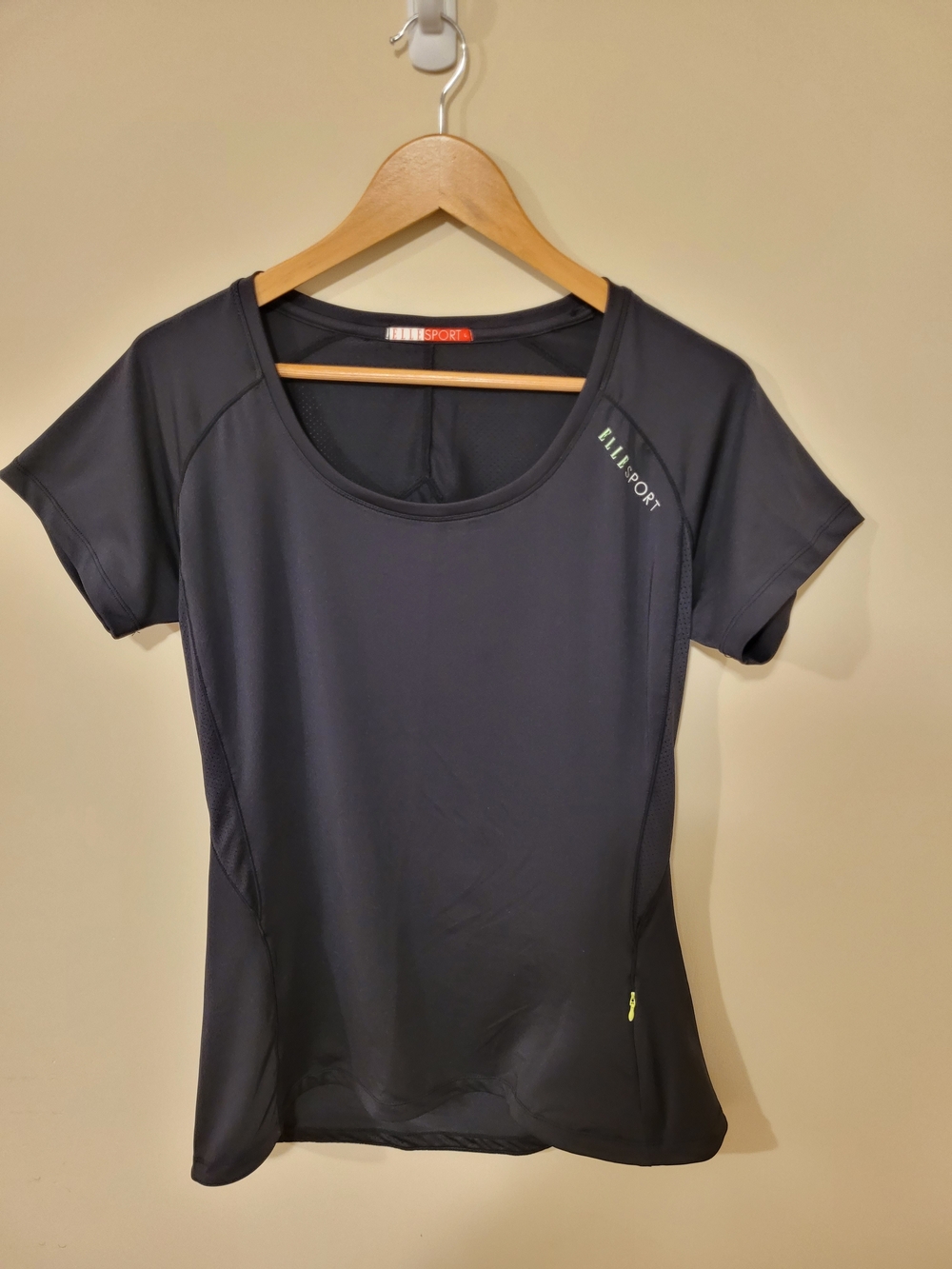 Women's Ellesport Short Sleeve Performance Tee - Black/Gray Size Large